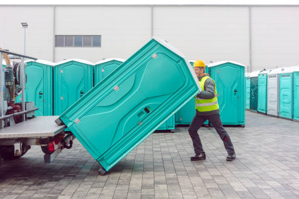 Best Porta potty delivery and setup  in Mound, MN